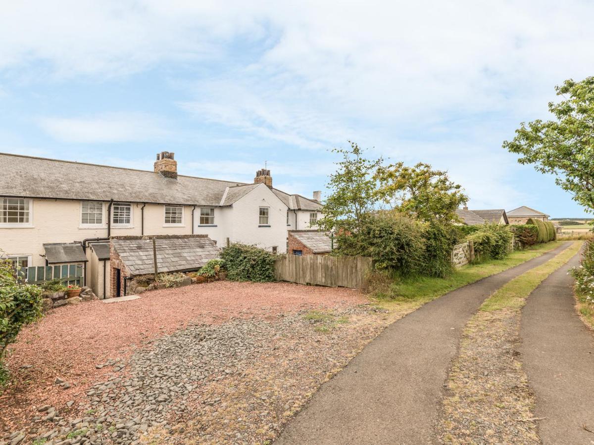 Coastguard Cottage Embleton  Exterior photo